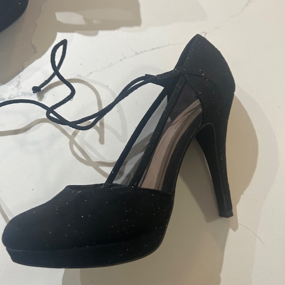 Call it spring heels - Picture 3 of 3